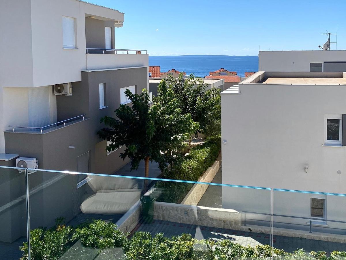 Fantasy Pool Villa Novalja Exterior photo
